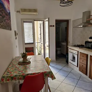 Happie Casa Stazione Appartement